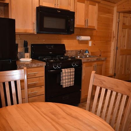 Tall Chief Camping Resort Cottage 1 Pleasant Hill 外观 照片